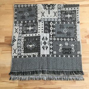 Vintage Geometric B+W Wrap/Scarf